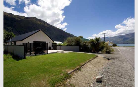 Contemporary in Kingston