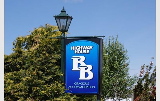 Highway House Boutique B&B Oamaru Style-Elegance & Beauty