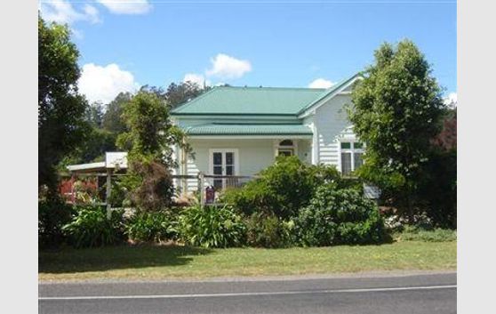 East End location