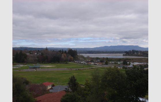 STUNNING VIEWS IN AN ESTABLISHED AREA