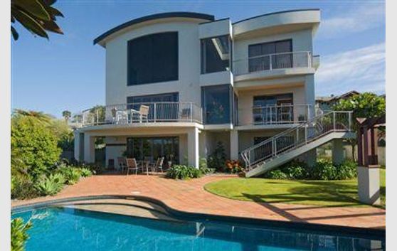 Luxurious Water Front Living