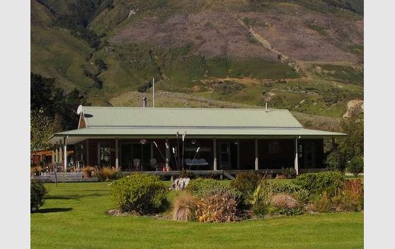 1.5323 Hectare Unique Lifestyle Property