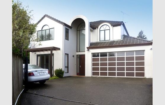 Handy Takapuna Location