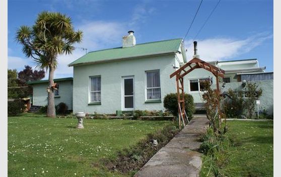 Super Tidy Cottage !! - Negotiate From $139,000