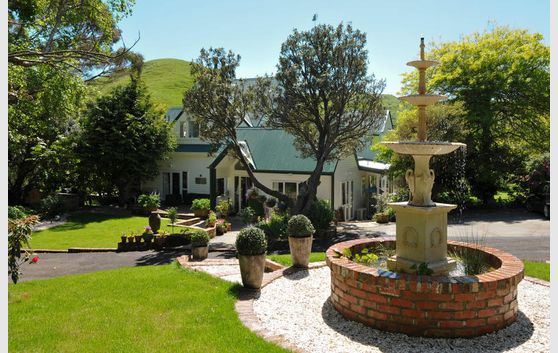 COUNTRY LIFESTYLE - CITY CLOSE