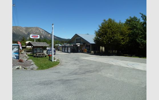 St Arnaud Alpine Store Ltd - Nelson Lakes.