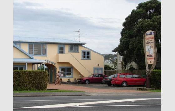 Backpackers – Freehold Travellers Lodge & Business