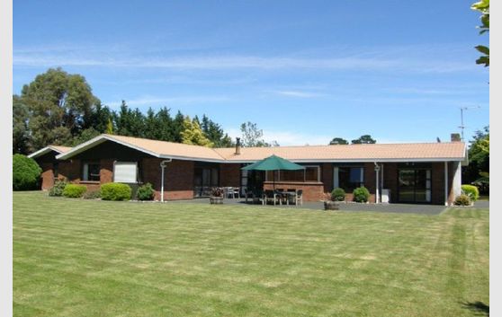Easy Lifestyle. 7.4 acres. BEO $580,000