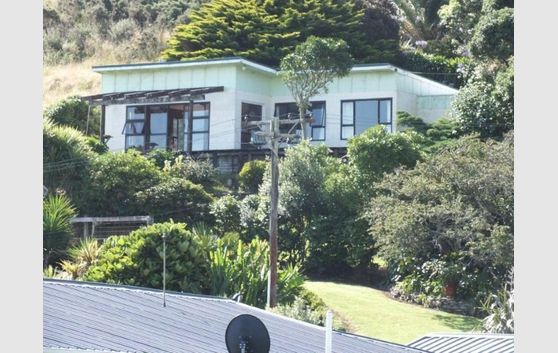Mokau Bach