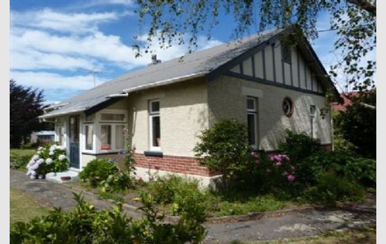 Whatman Cottage