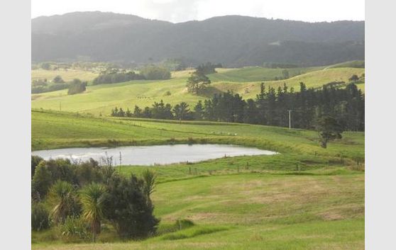 Huge Views!! Great Location!!