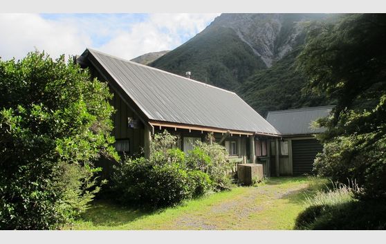 MOUNTAIN CHALET BOLTHOLE