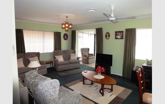 Immaculate townhouse