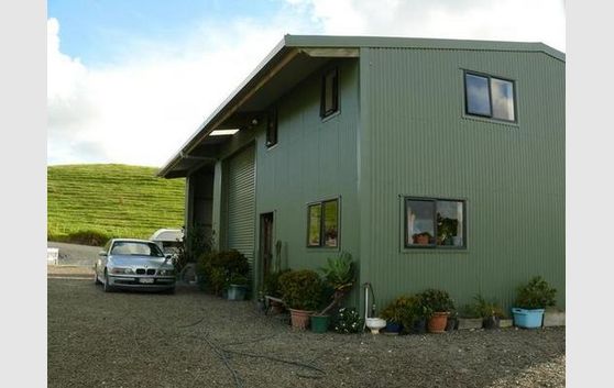 Contractor's Shed and 10ha