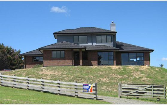 Stunning Home – Superb Setting