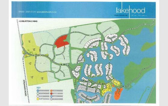 4.01 HA LAKE BASED - LAND LIVING