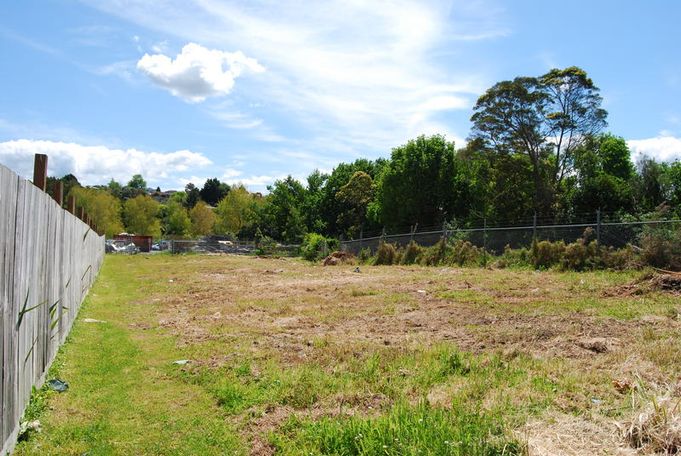 henderson land too good to miss - only one left!