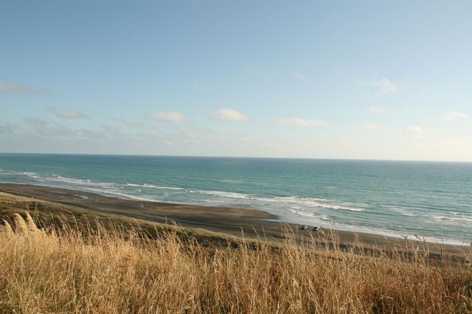 castlecliff stunning seaside section