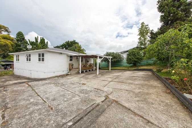 henderson 3房 1161m2 land   a fully renovated 1960s bungalow!